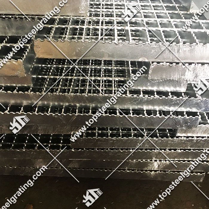 Serrated Type Grating